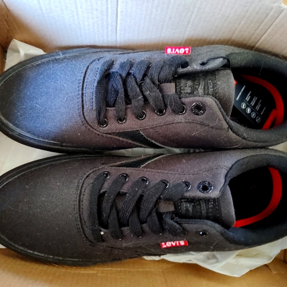 Levi's black mono lo canvas